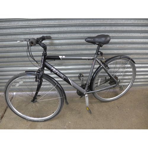 2116 - An Apollo Highway aluminium touring bike with mudguards   * Police repossession