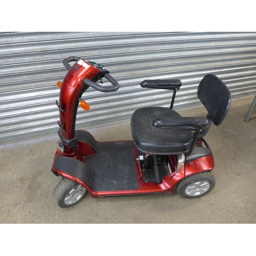 2125 - A Pride 4-wheel mobility scooter with battery and key included