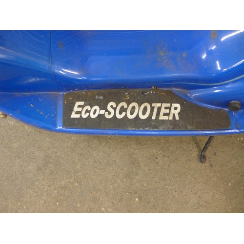 2126 - An Eco-scooter electric scooter with key