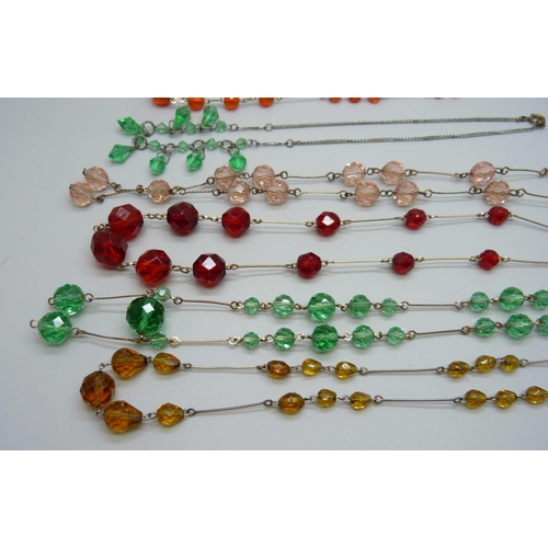 1003 - Six vintage necklaces