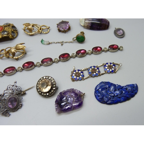 1010 - A collection of antique jewellery for spares and repair