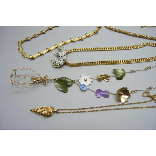 1023 - A Corocraft collarette, Monet neck chain, Monet pendant and chain, etc.