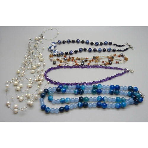 1025 - Five bead necklets with silver fittings to include amethyst and cultured pearls