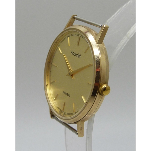 1035 - A 9ct gold Accurist quartz wristwatch, total weight 19.1g, 32mm case