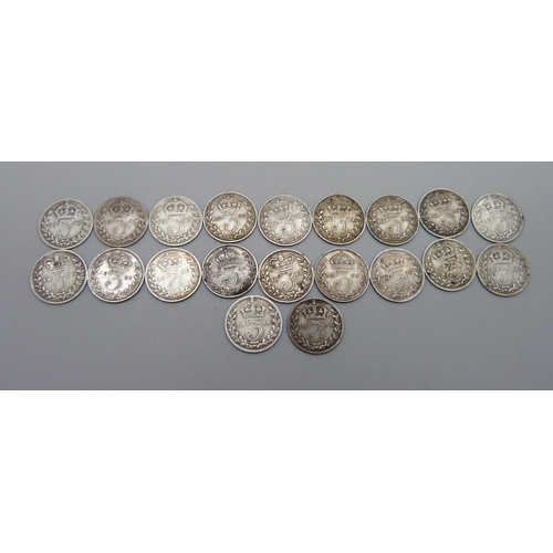 1051 - Twenty Victorian silver 3d coins including 1893 Jubilee head