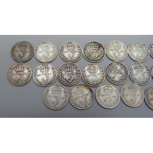 1052 - Sixteen Edward VII silver 3d coins and ten George V silver 3d coins, pre 1920