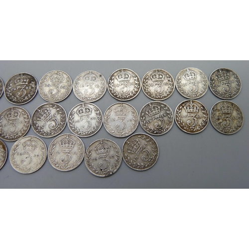 1052 - Sixteen Edward VII silver 3d coins and ten George V silver 3d coins, pre 1920