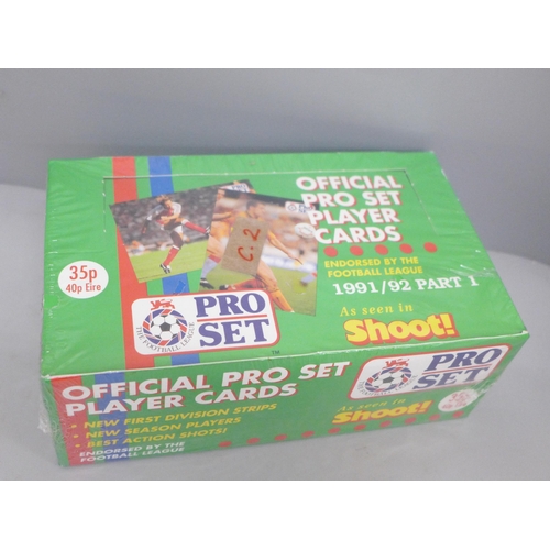 616 - Pro-set soccer cards, unopened counter display box, 1991