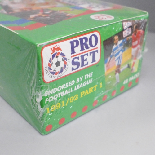 616 - Pro-set soccer cards, unopened counter display box, 1991