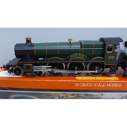 622 - A Hornby Railways R313 GWR Hall Class Hagley Hall, boxed