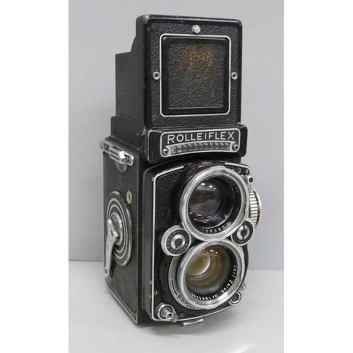 629 - A Rolleiflex 2.8E TLR camera, Planar 1:28 f=80mm