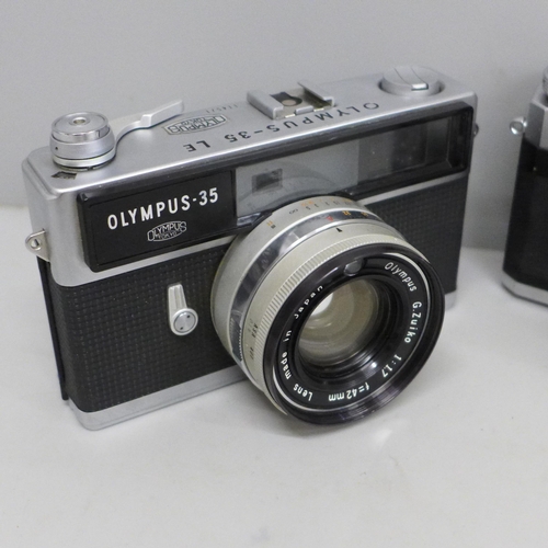 642 - Three 35mm cameras; Olympus-35LE, Zeiss Icon Contaflex and Ilford Sportsman