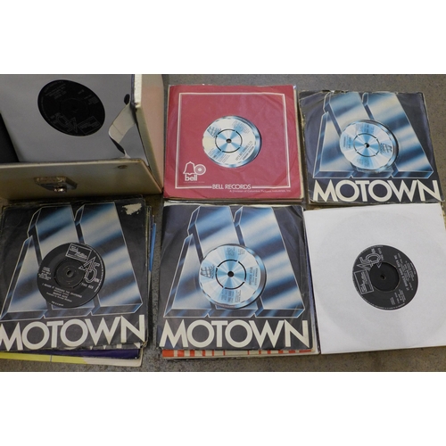 645 - Records; soul and Motown 7