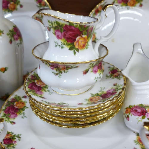 667 - A collection of Royal Albert Old Country Roses, six setting with soup bowls and plates and a Rose Ga... 