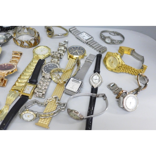 678 - A collection of wristwatches including two Sekonda