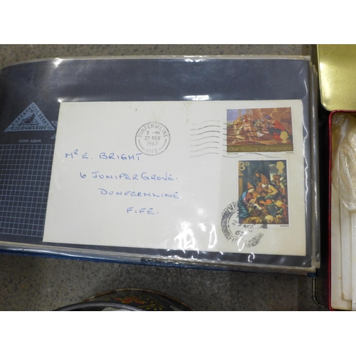 691 - A box of mixed stamps and First Day Covers; a SG Great Britain Commemorative Stamps album, Chinese T... 