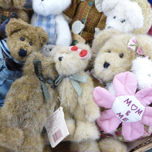 757 - A collection of Boyds bears, all with tags except one (16)