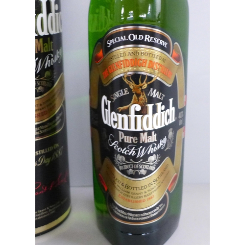 779 - A bottle of Glenfiddich Special Reserve pure malt scotch whisky and two miniatures