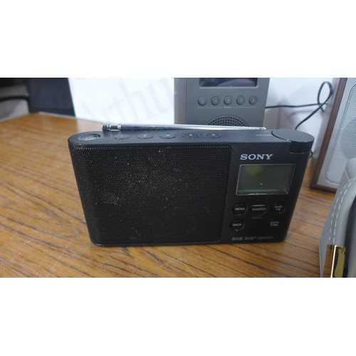 2083 - A quantity of assorted radios including an Evoke F3 Bluetooth radio, a Roberts Revival Uno BT DAB+/F... 