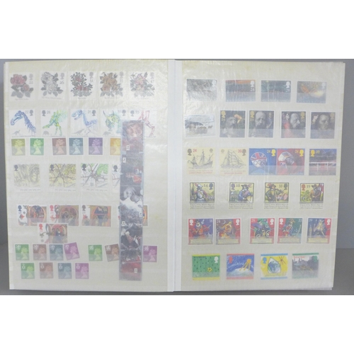 820 - Stamps; a collection of mint Great Britain Queen Elizabeth II commemoratives, Coronation to 1998 - u... 