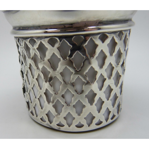 840 - A ‘Maclaren's Imperial Cheese’ sterling silver holder with lid and liner, 53g, liner chipped, height... 