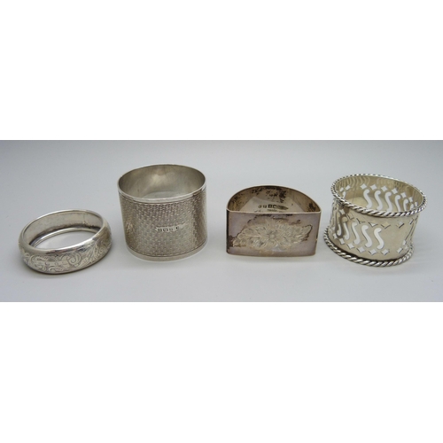 850 - Four silver napkin rings, 96g