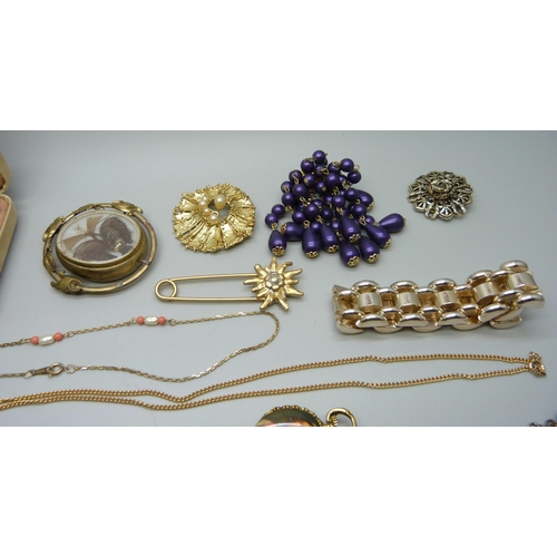 883 - A collection of jewellery including Victorian, a/f