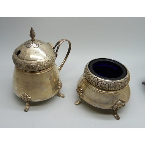 895 - A Norwegian .830 silver cruet set by Marius Hammer, 215g