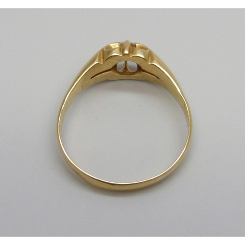 977 - A Victorian 18ct gold diamond solitaire ring, London 1875, 4.6g, T