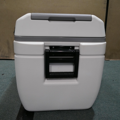 6297 - Igloo Max Cold 156L Cooler, Original RRP £114.99 + VAT (330-244) *This lot is subject to VAT