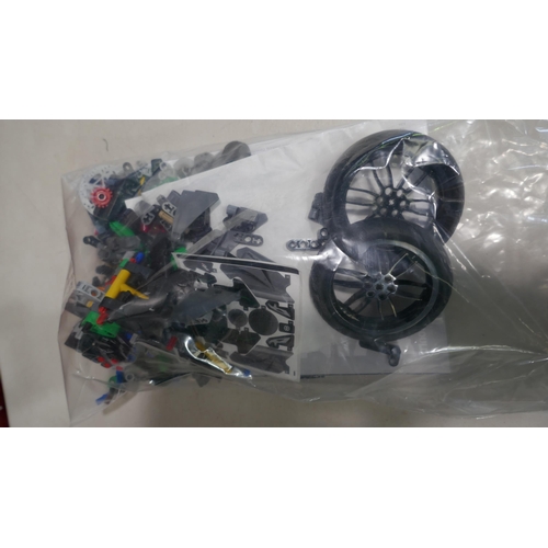 6095 - Lego Technic Kawasaki Ninja  ( Incomplete) - 42170  (330-55) *This lot is subject to VAT