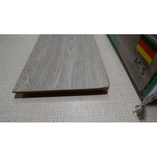 6174 - Pack Of Hartford Oak Flooring (330-282) *This lot is subject to VAT