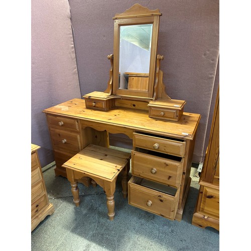 1473 - A pine dressing table with mirror and stool