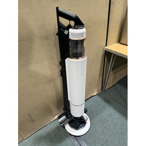 6138 - Samsung Bespoke Stick vacuum Cleaner, With Battery, Original RRP £499.99 + VAT (330-59) *This lot is... 