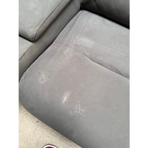 1518 - Parker Sectional Sofa Fabric Power Recilner with Headrest, Original RRP £1249.91 + Vat (4210-19) *Th... 