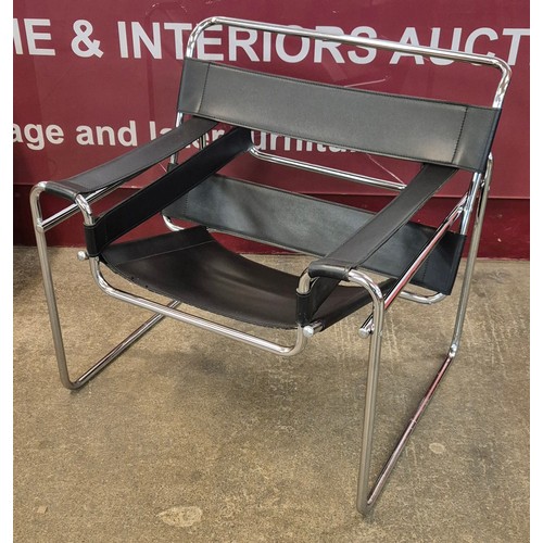 1 - A Wassily style chrome and black leather chair, manner of Marcel Breuer