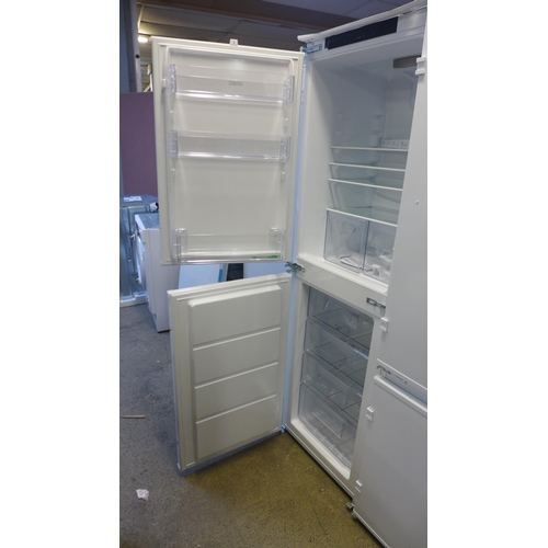 4005 - Zanussi 50/50 fridge freezer  (454-227)   *  This lot is subject to vat