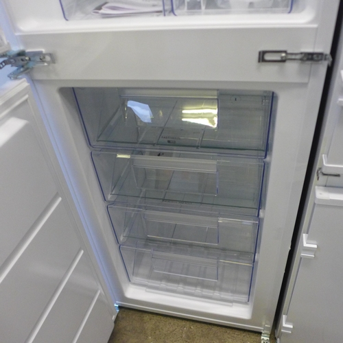 4005 - Zanussi 50/50 fridge freezer  (454-227)   *  This lot is subject to vat