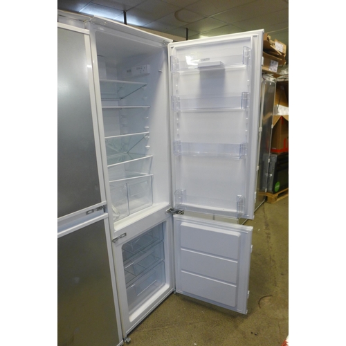 4006 - Zanussi 70/30 fridge freezer  (454-230)   *  This lot is subject to vat