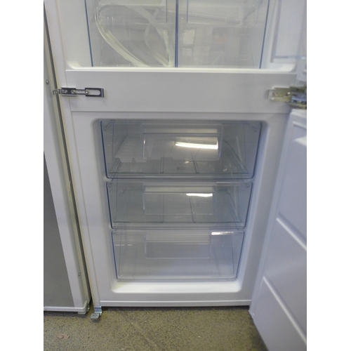 4006 - Zanussi 70/30 fridge freezer  (454-230)   *  This lot is subject to vat