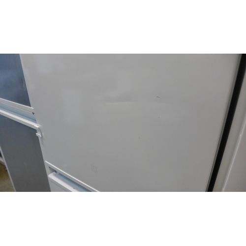 4006 - Zanussi 70/30 fridge freezer  (454-230)   *  This lot is subject to vat