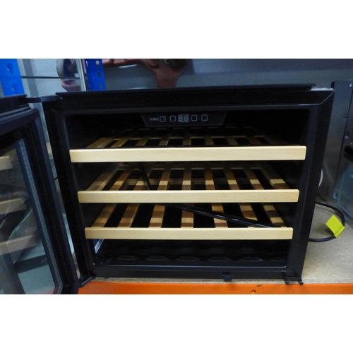 4065 - CDA Built in black wine cooler - Model FWV452BL  (454-222)  *  This lot is subject to vat