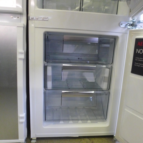 4071 - AEG 70/30 Fridge Freezer (Frost Free) H1772xW540xD549  - model no. SCE8181VTS, Original RRP £587.50 ... 