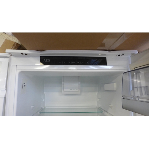 4071 - AEG 70/30 Fridge Freezer (Frost Free) H1772xW540xD549  - model no. SCE8181VTS, Original RRP £587.50 ... 