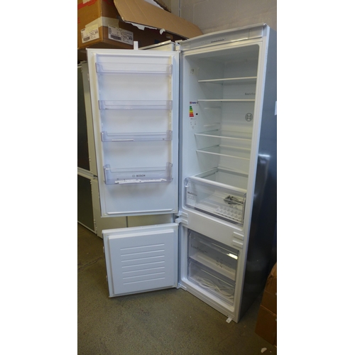 4073 - Bosch Integrated 70/30 Fridge Freezer H1772xW541xD548  - model no. KIV87NSF0G, Original RRP £587.50 ... 