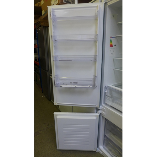 4073 - Bosch Integrated 70/30 Fridge Freezer H1772xW541xD548  - model no. KIV87NSF0G, Original RRP £587.50 ... 