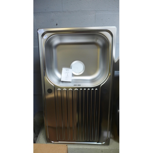 4075 - Stainless Steel 1.0 Sink With Drainer   (454-133)   * This lot is subject to vat