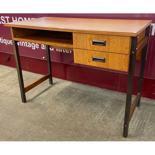 39 - A Danish teak desk