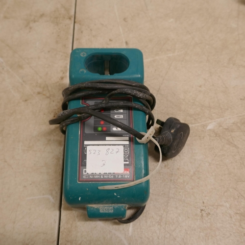 2003 - A quantity of Makita equipment including a Makita 8390D cordless drill, a Makita 69351E cordless imp... 