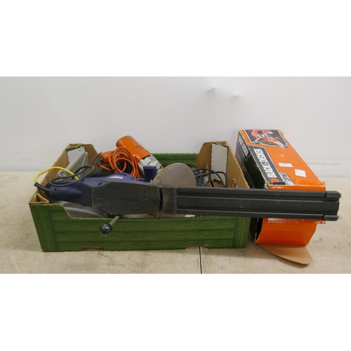 2039 - A quantity of tools including a Black and Decker ITA88-GB sander, a Challenge MHT5513 trimmer, a Dir... 